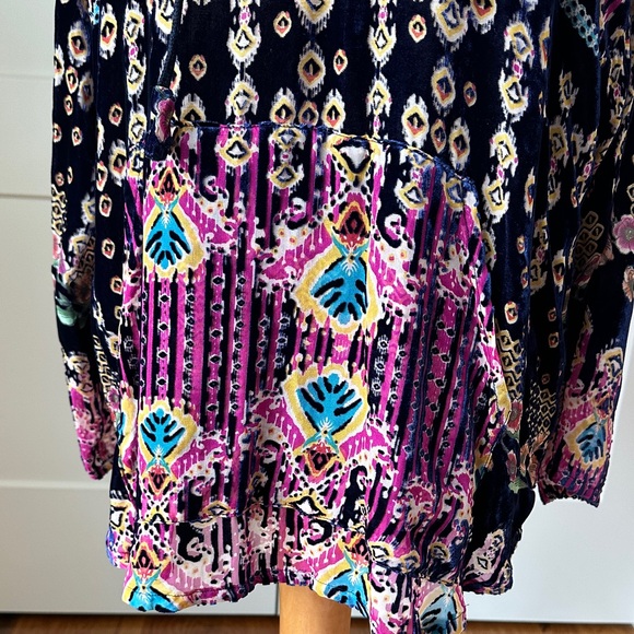 Johnny Was Summer Melina Velvet Burnout Tunic Hoodie - Picture 3 of 13